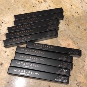 10 Anastasia Beverly Hills Brow Wiz